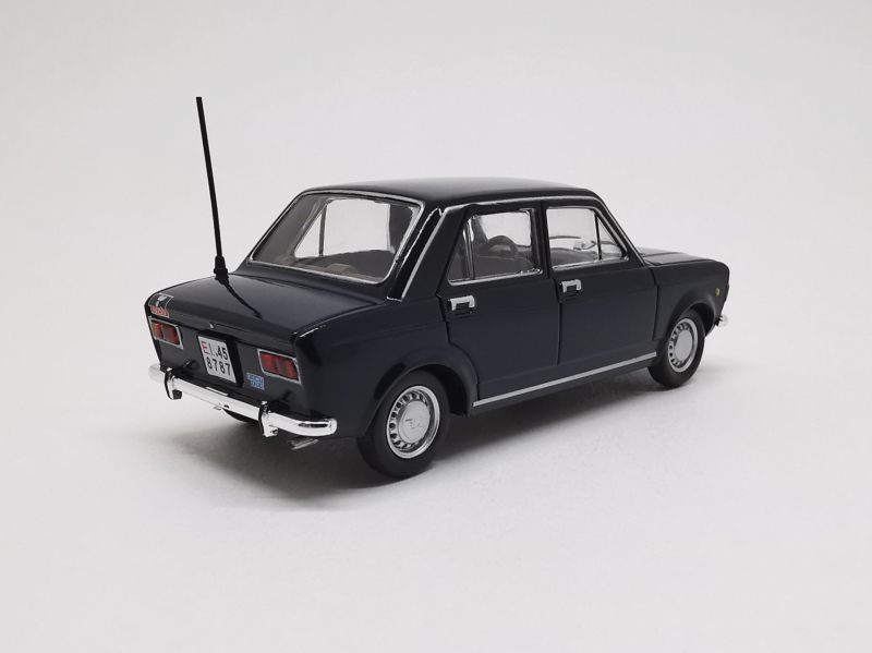 Fiat 128 (1970) zezadu