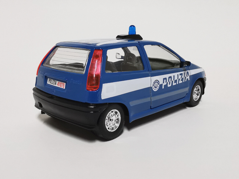 Fiat Punto POLIZIA (1993) zezadu