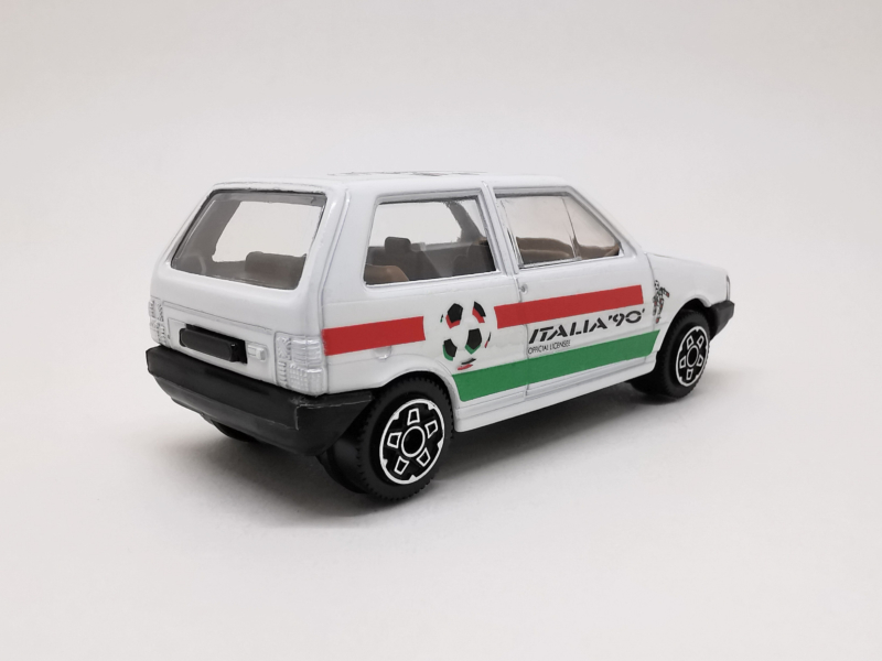 Fiat Uno ITALIA (1985) zezadu