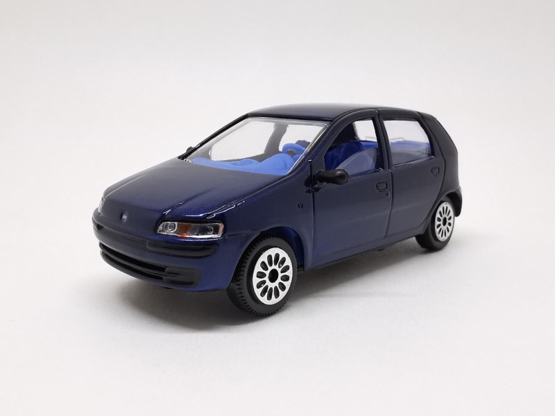 Fiat Punto MK2 5d (1999) zepředu