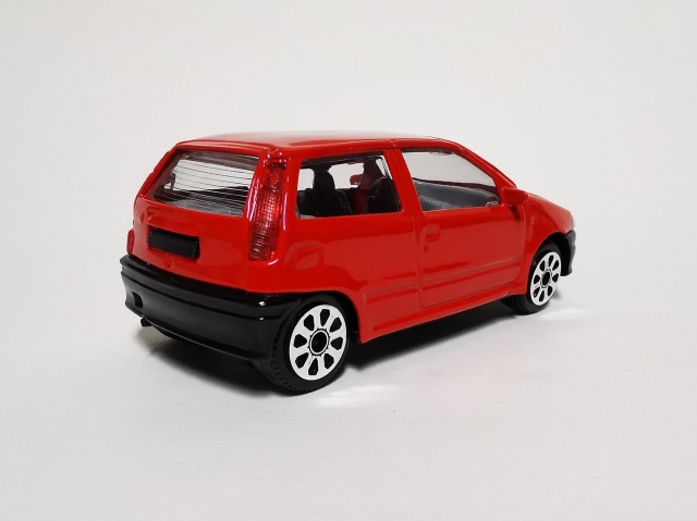 Fiat Punto (1993) zezadu