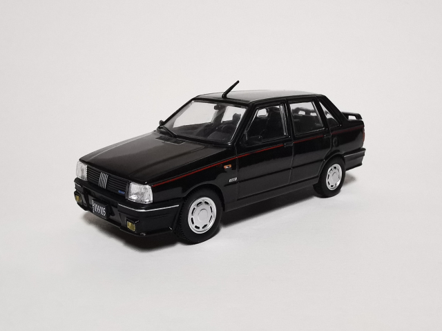 Fiat Duna SCX (1989) zepředu