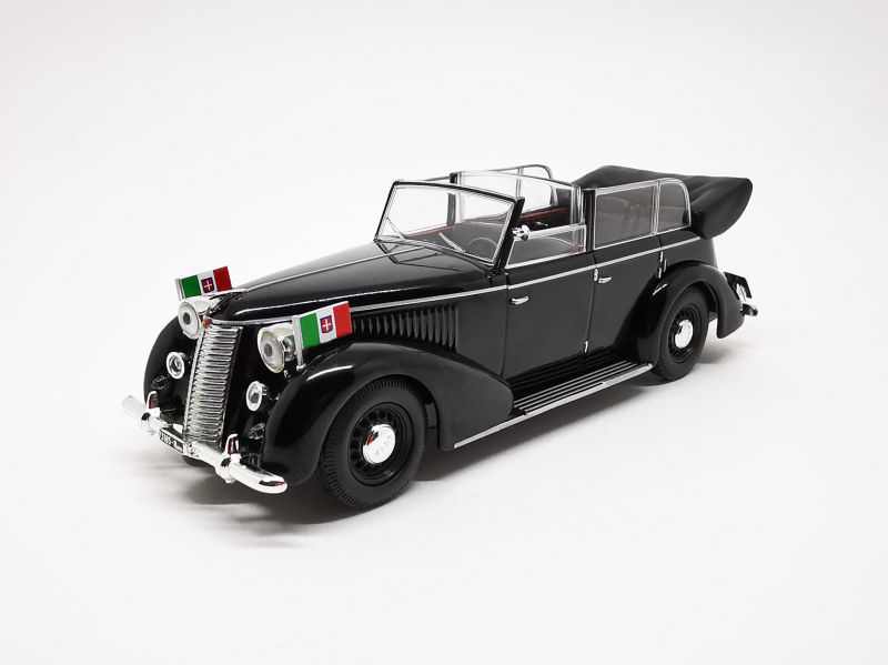 (1939) Fiat 2800 "Vittorio Emanuele III" zepředu
