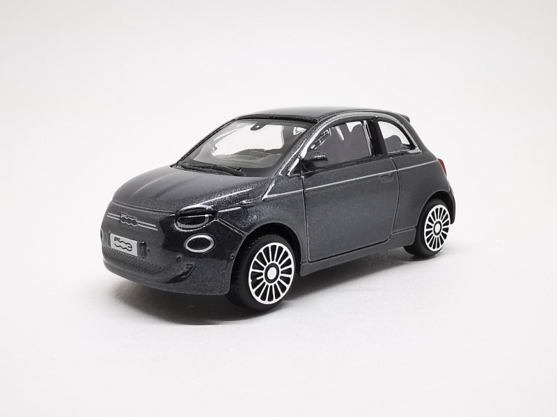 Fiat 500e (2021) zepředu