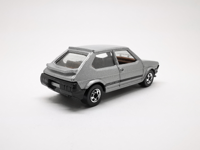 Fiat Ritmo ABARTH 2000 (1982) zezadu