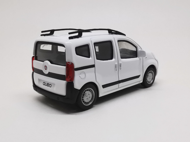 Fiat Qubo (2008) zezadu